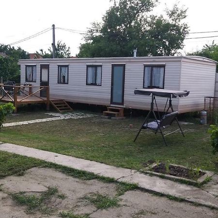 티자우이바로스 Kupai Apartman 아파트 외부 사진