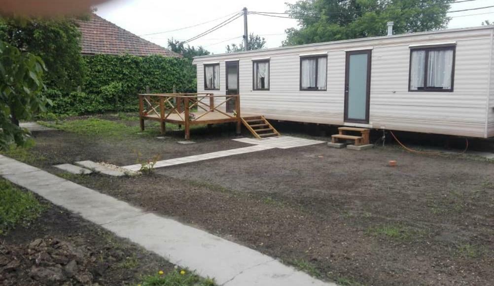 티자우이바로스 Kupai Apartman 아파트 외부 사진