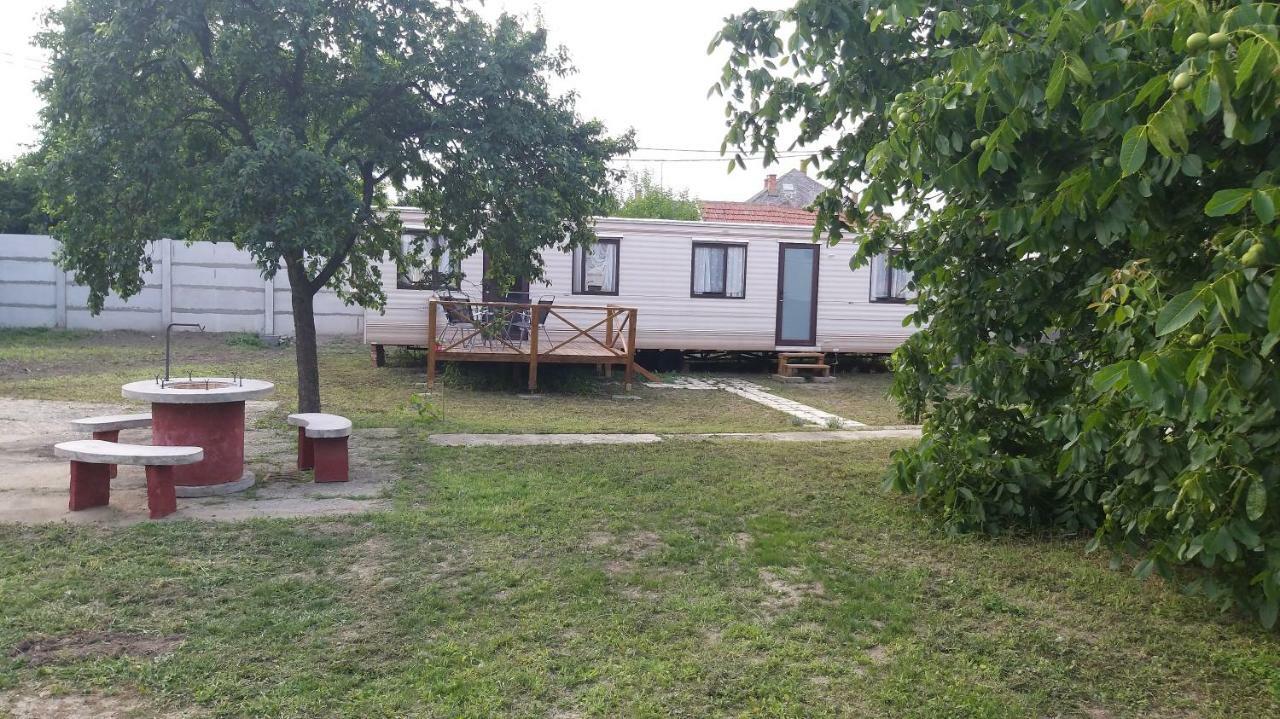 티자우이바로스 Kupai Apartman 아파트 외부 사진